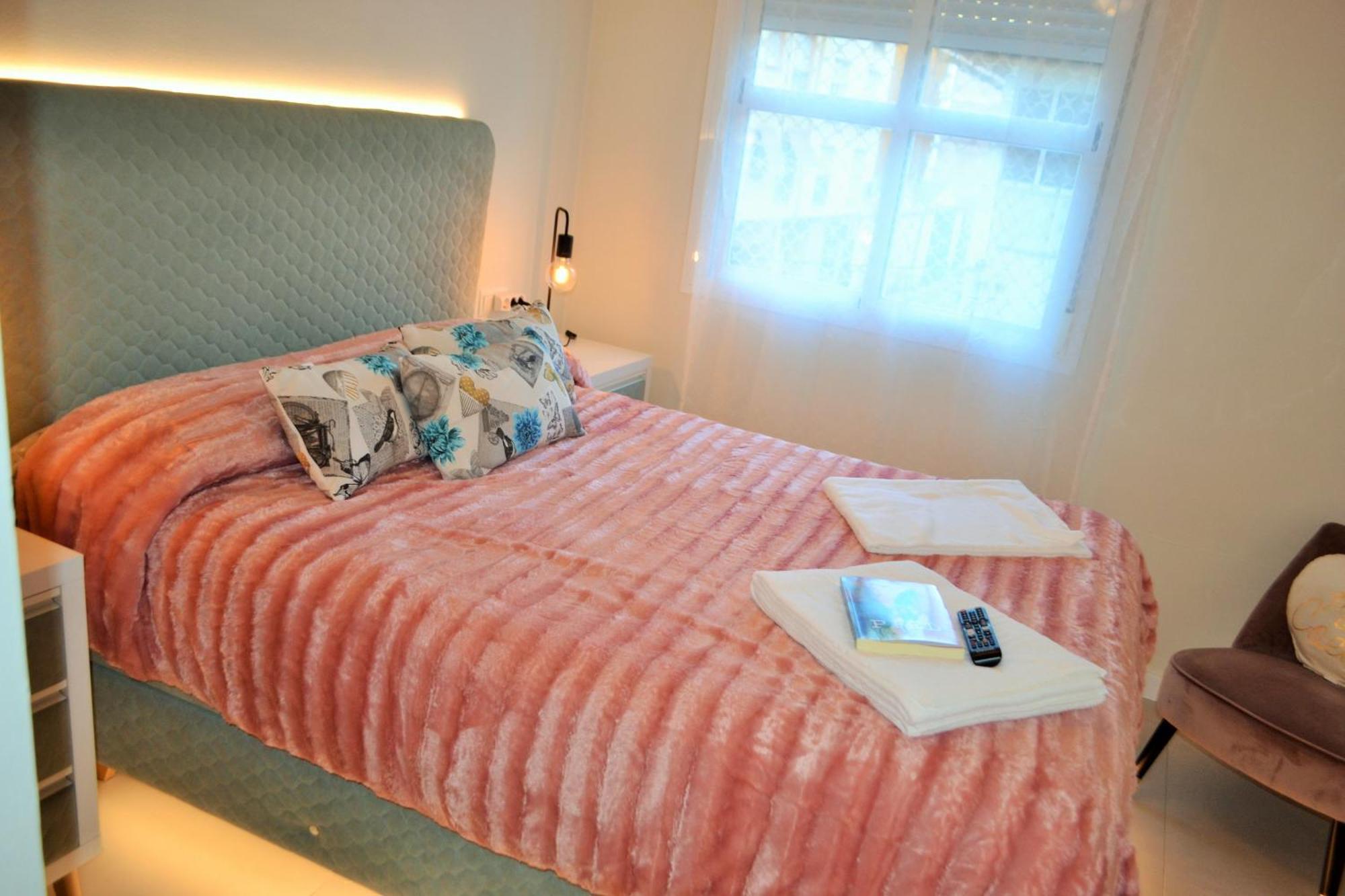 Apartamentos Garage Centro Malaga Ngoại thất bức ảnh